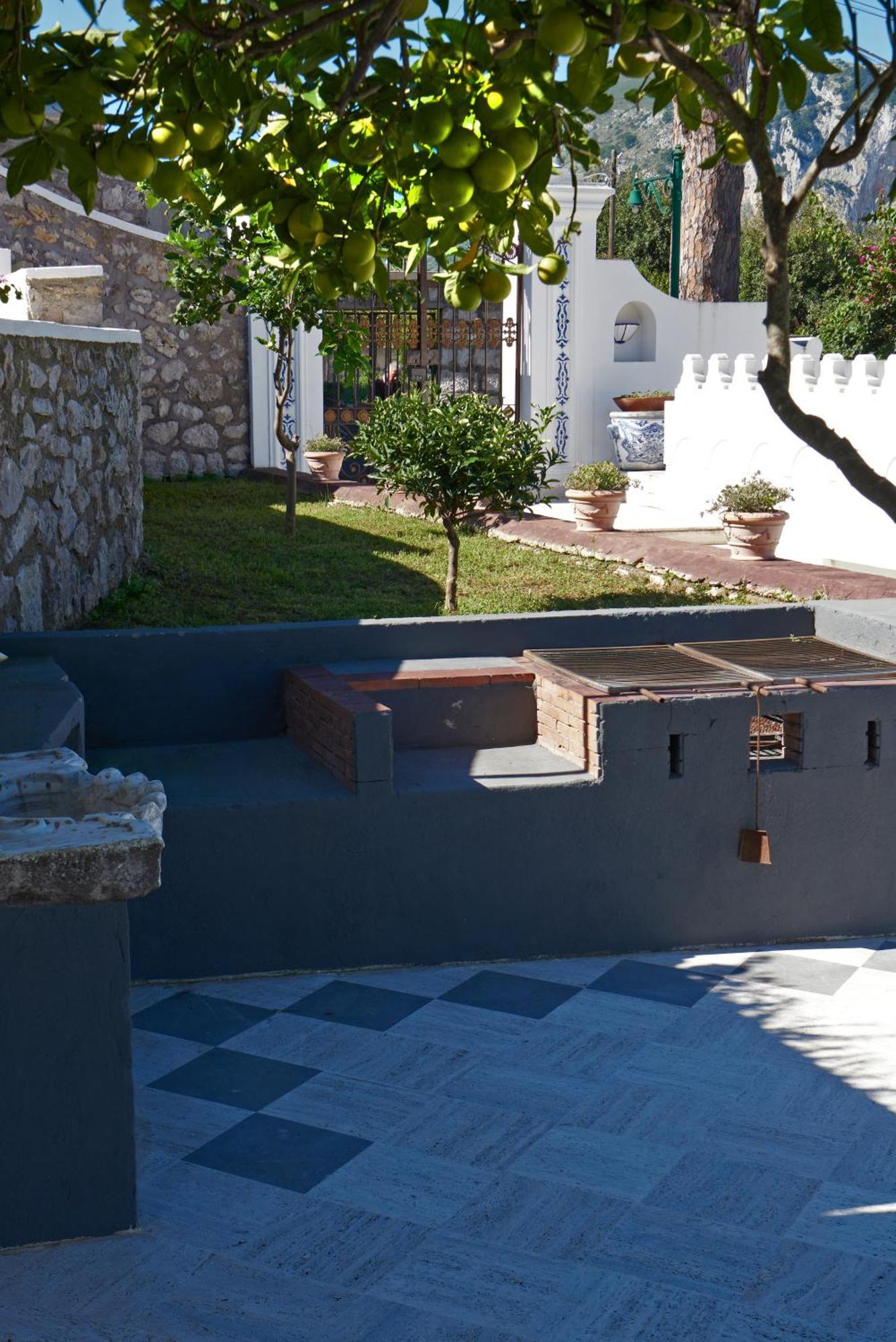 La Casa Dei Merli Capri Exterior photo