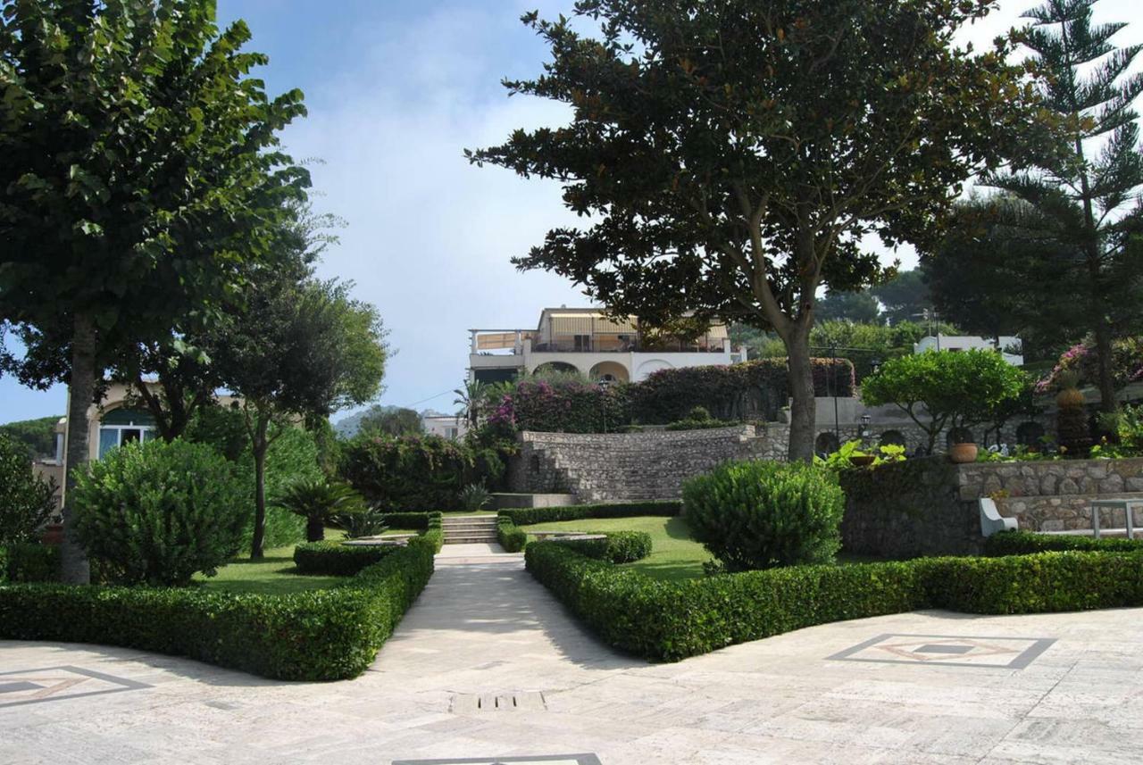 La Casa Dei Merli Capri Exterior photo